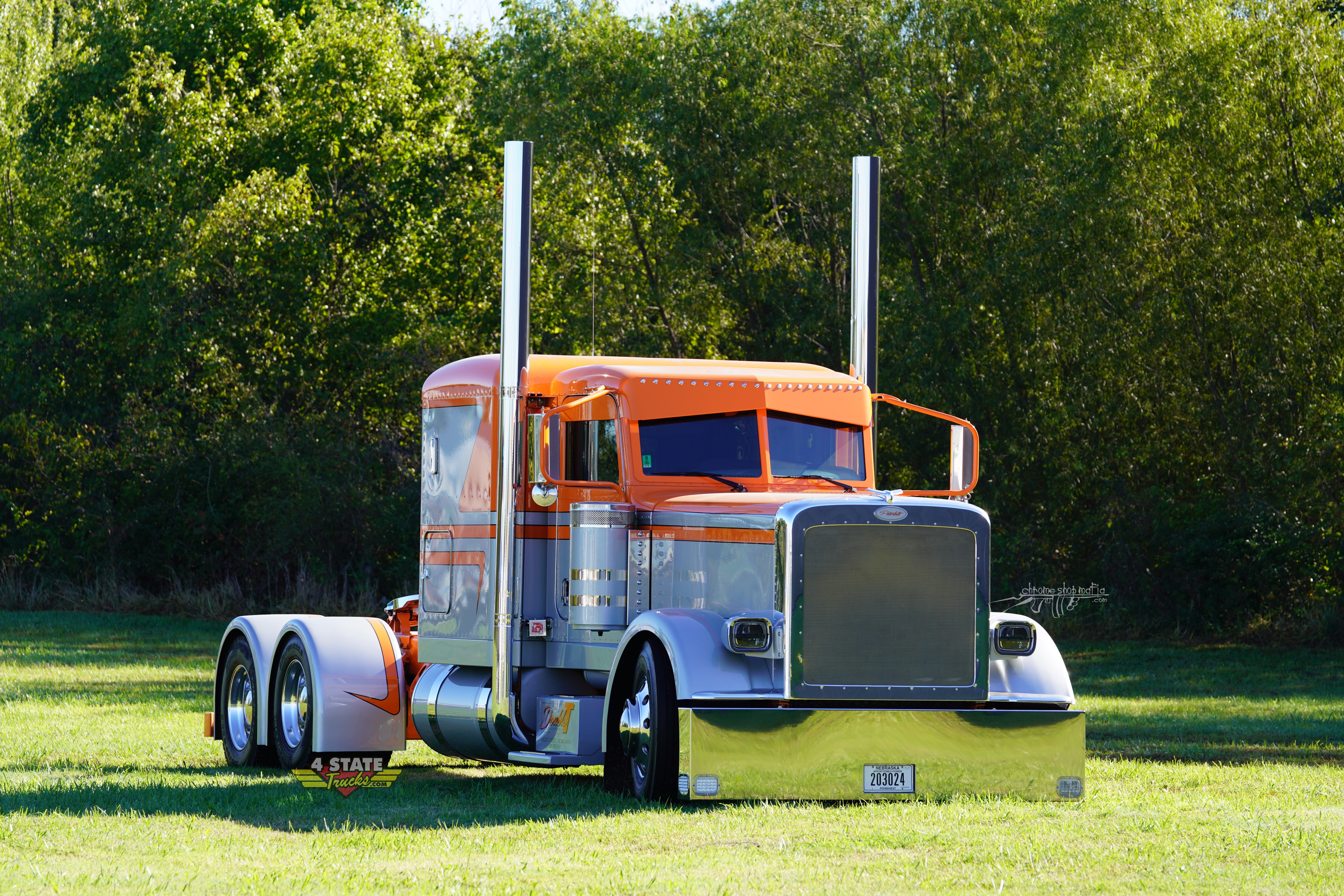 custom-peterbilt-orange.jpg